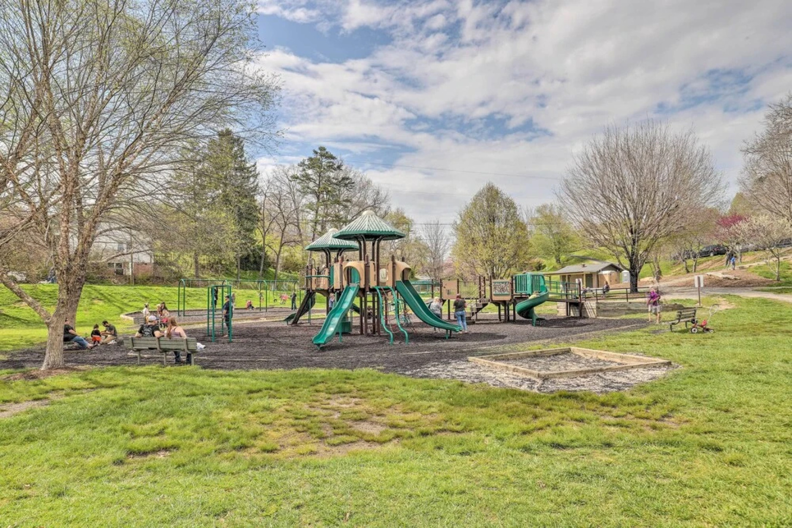 Weaverville Studio ~ 9 Mi to Dtwn Asheville!