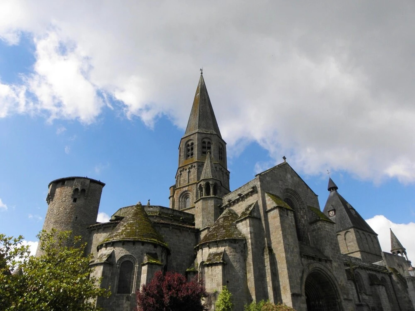 Studio in Le Dorat, With Wifi