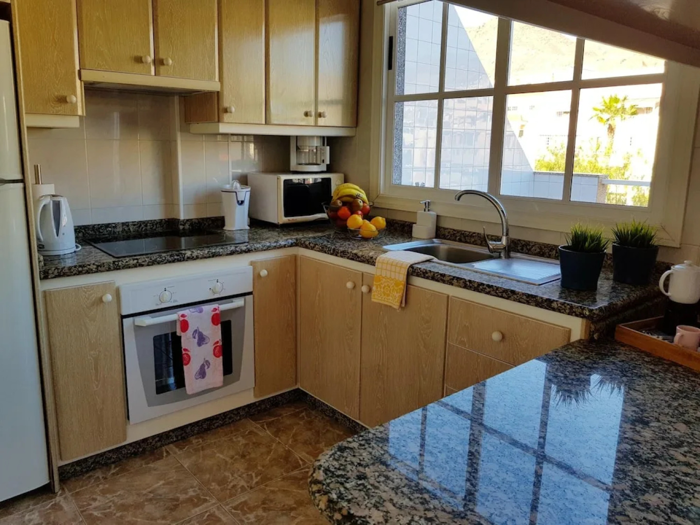 Apartment with 2 Bedrooms in Puerto de Santiago, with Wonderful Mountain View, Furnished Terrace And Wifi - 90 M From the Beach