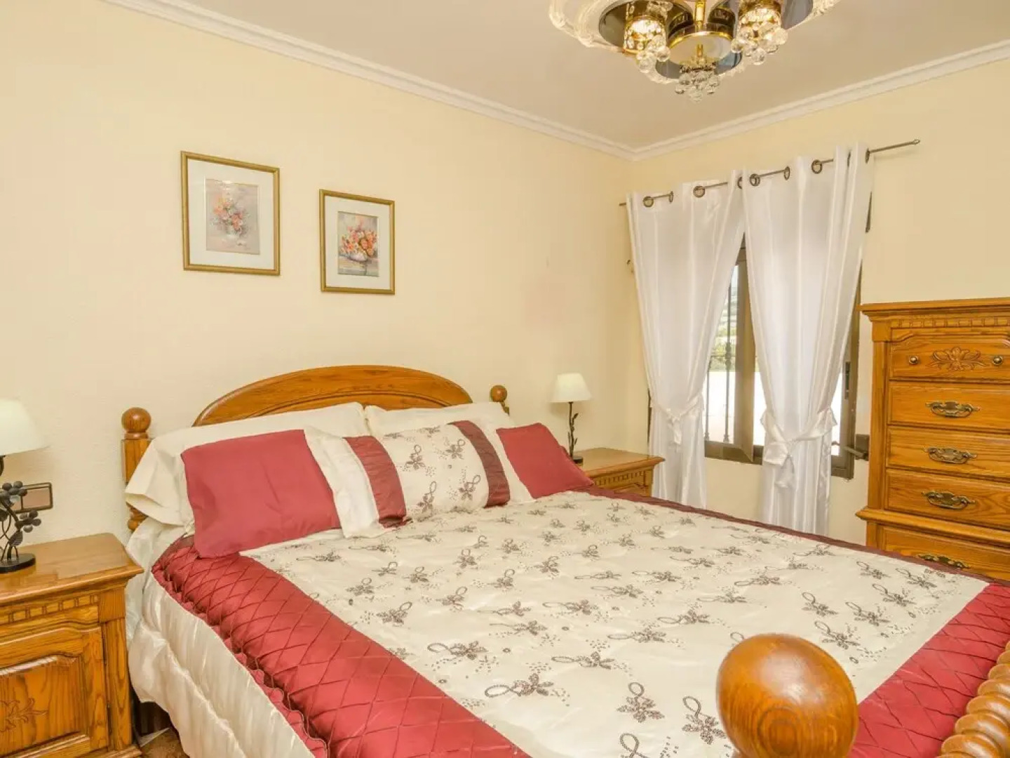 Detached Villa Private Pool, Large Terrace, Luxury Outside Kitchen Sleeping & Sitting Tower