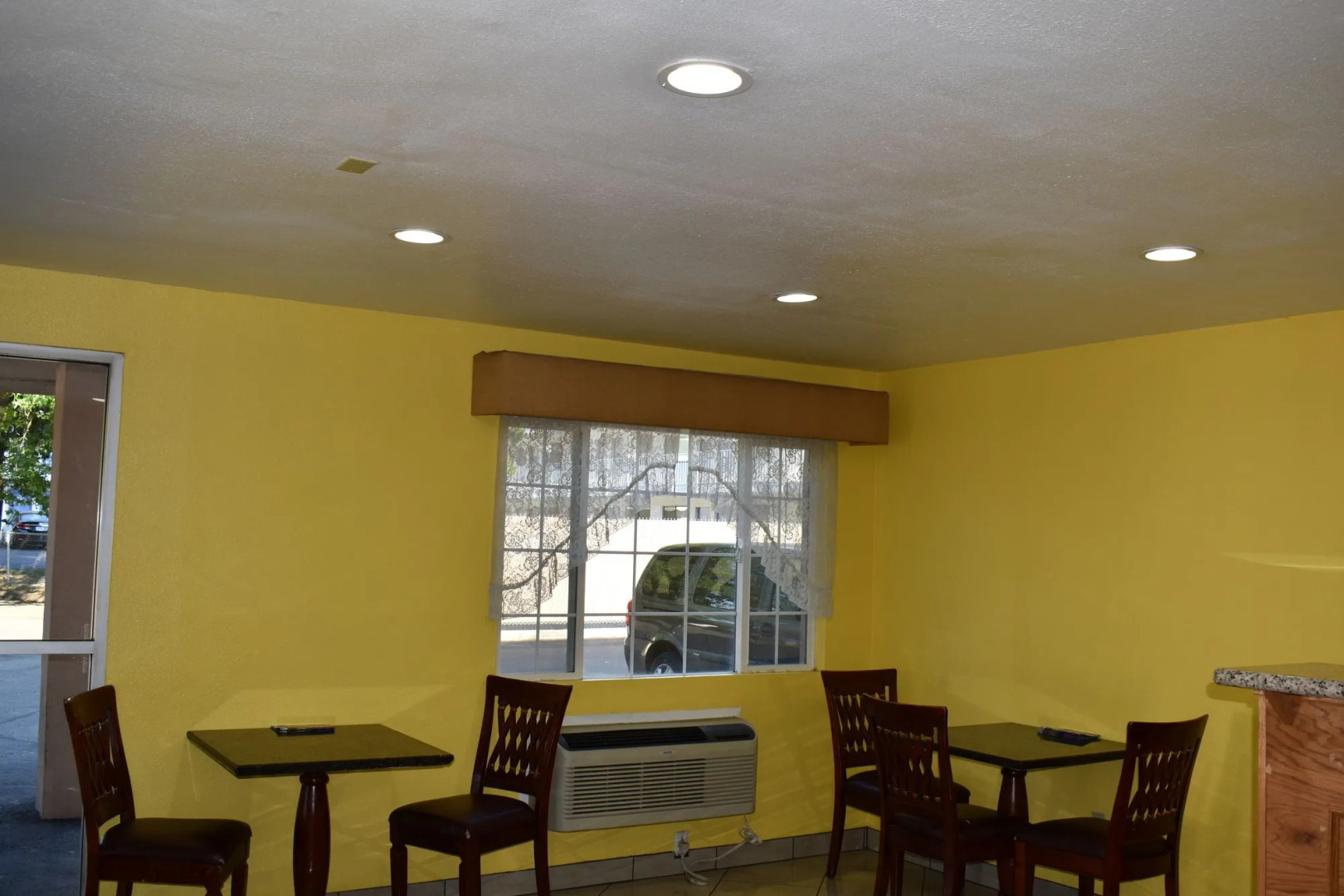 Travelers Inn Medford