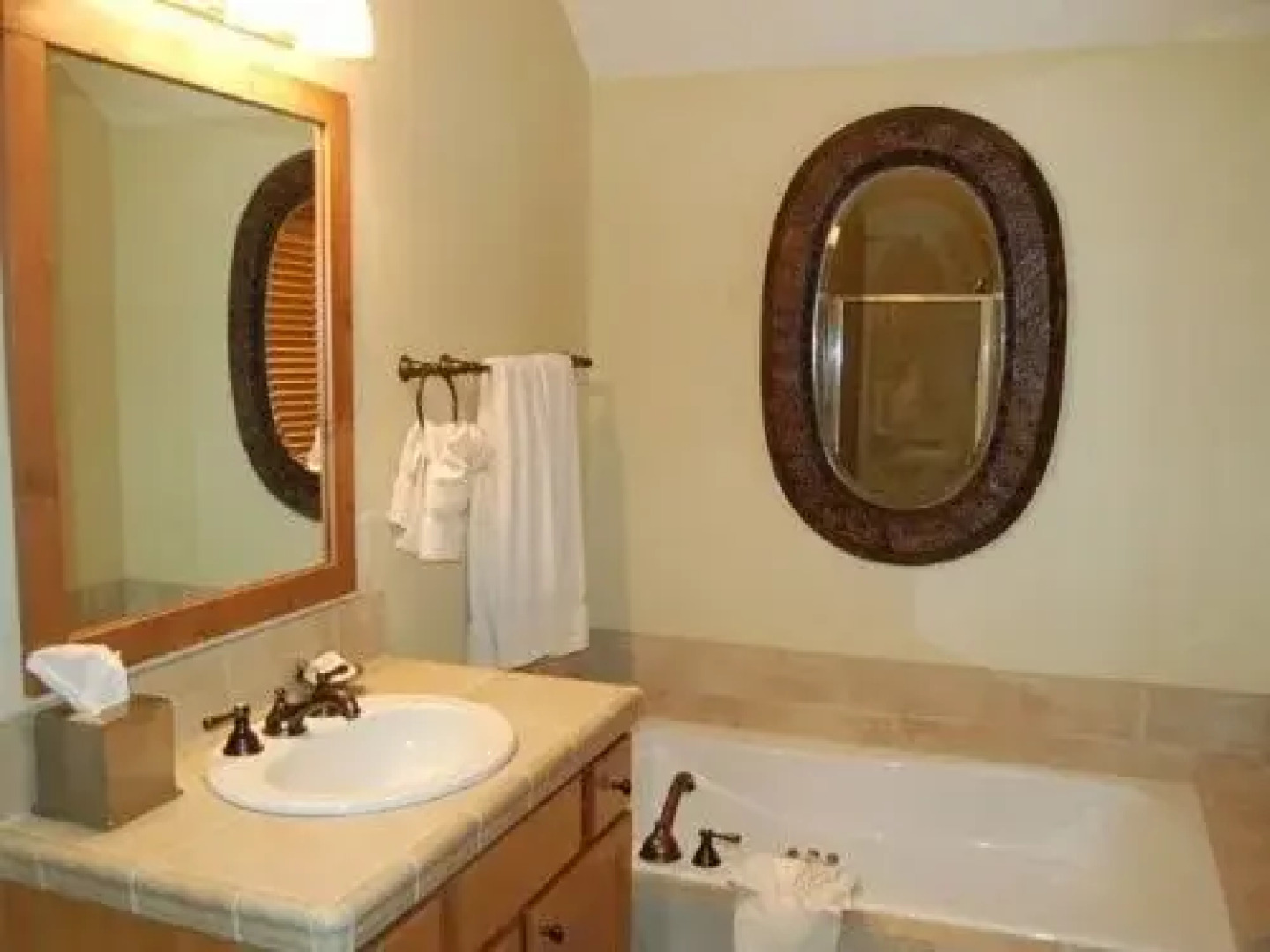 Golden Bar Townhome 39