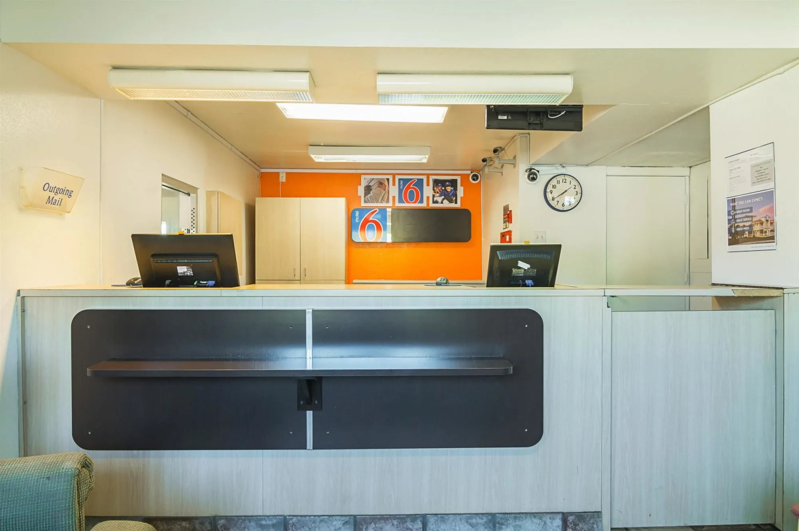 Motel 6 Russellville, AR