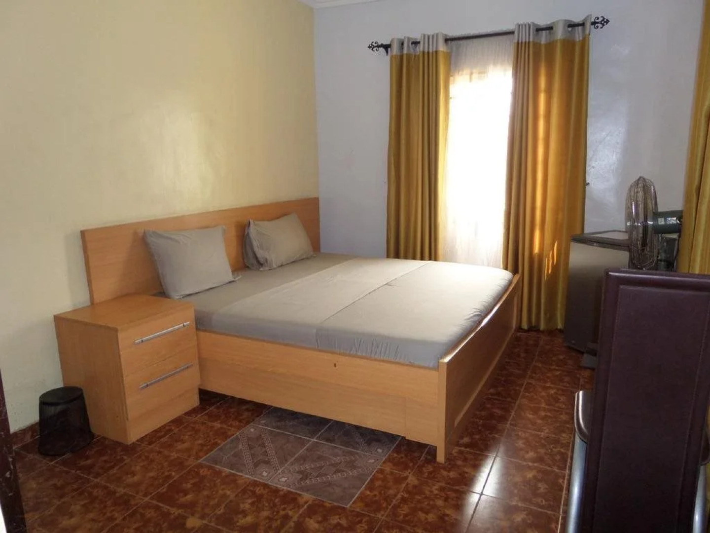 International New Life Hotel & Suites