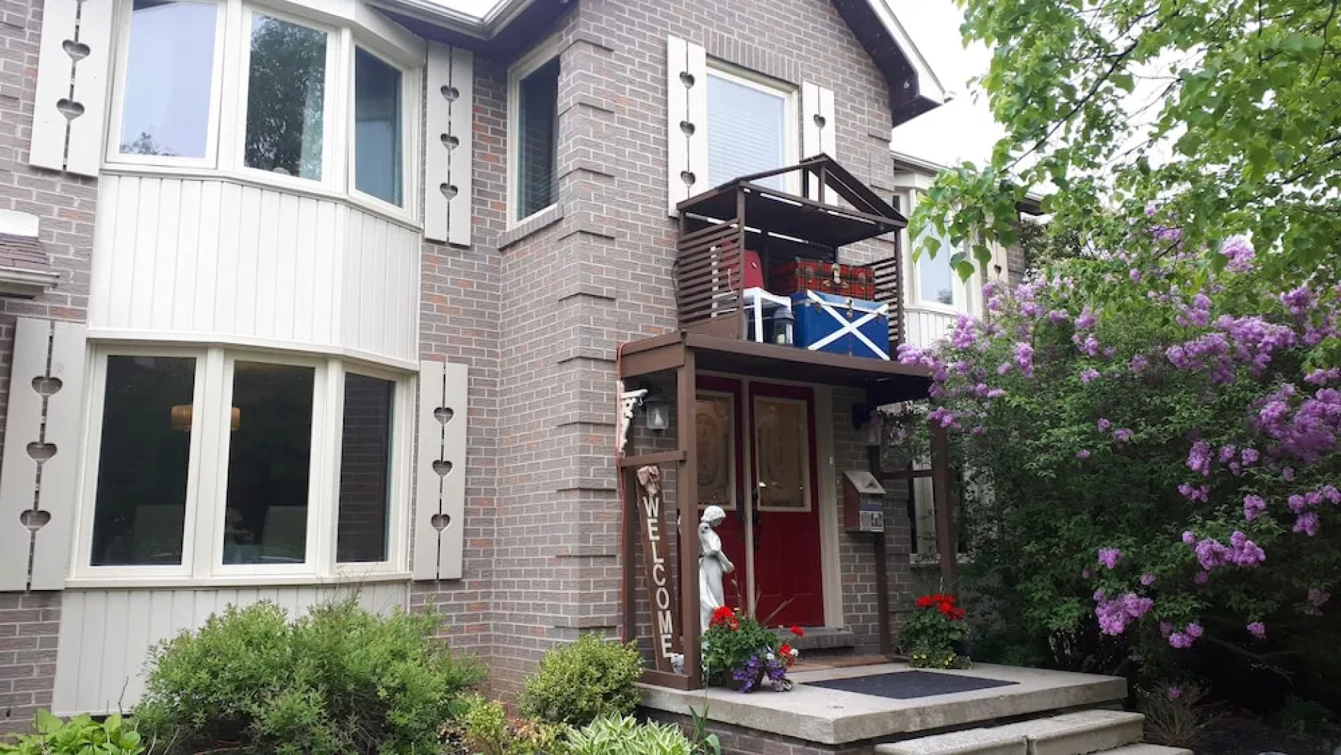 The Tartan House B & B