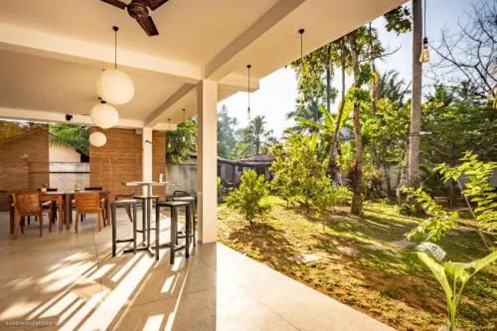 Dorian Guest House and Restaurant