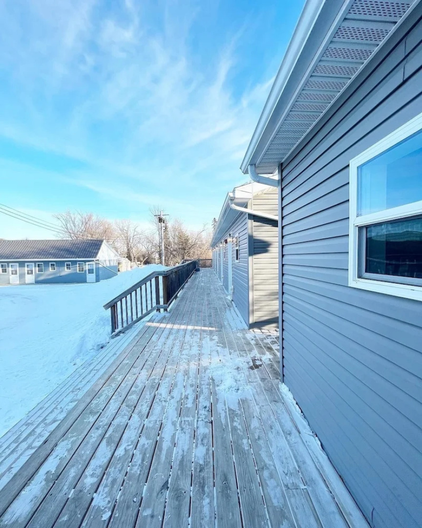 The Trail Inn - Melita, Manitoba - HWY 83/ HWY 3