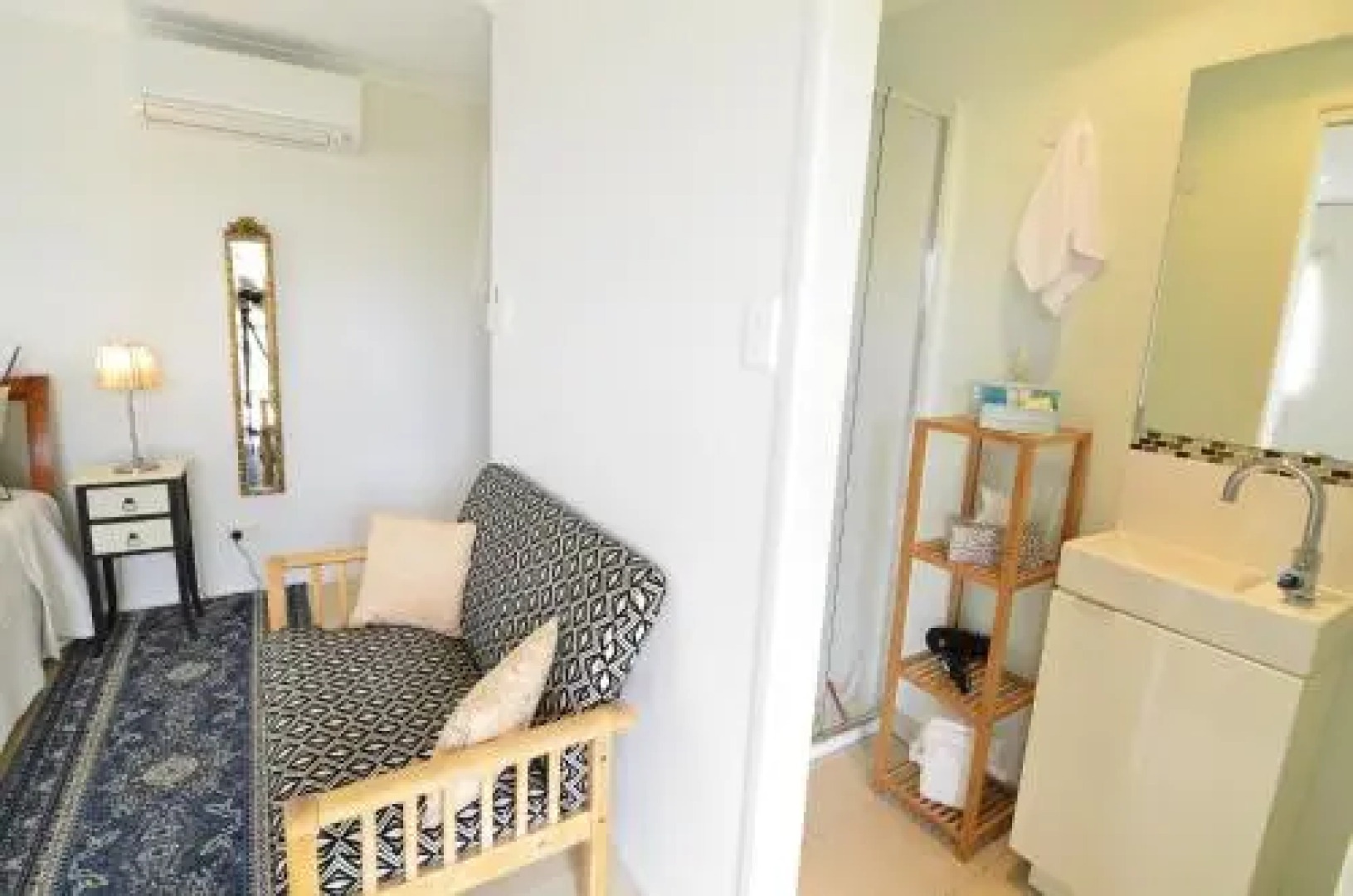 Rosevillehouse Bed & Breakfast