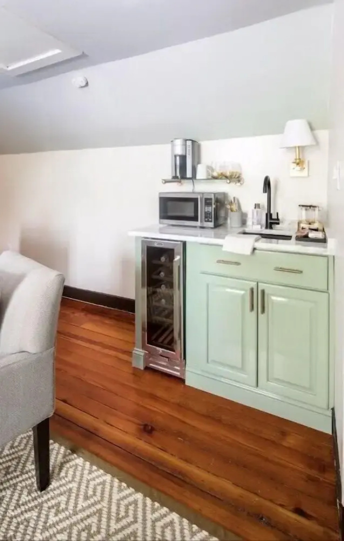 154 D Spring Street - 2 BR / 1 BA Holiday home 2