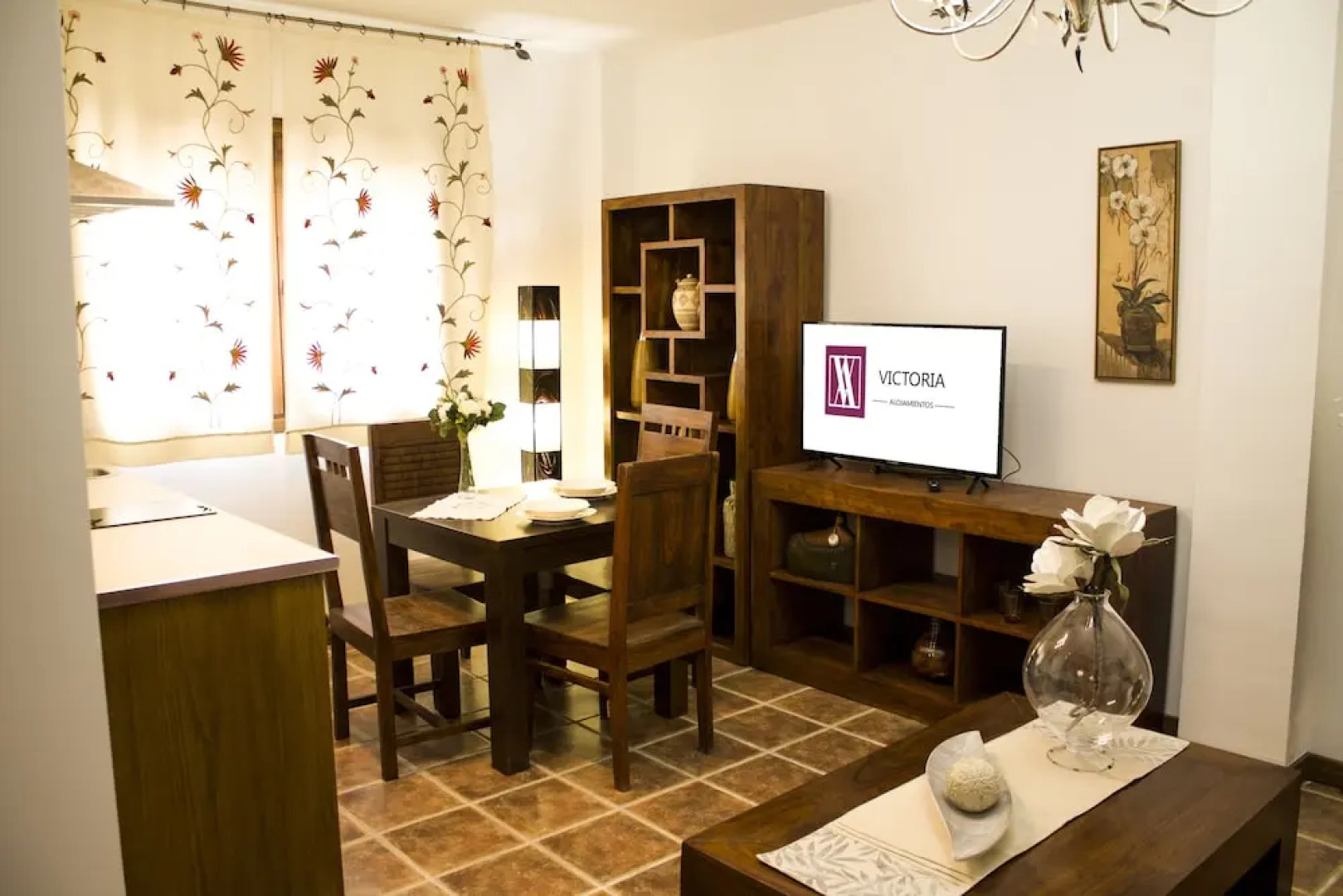 Alojamientos Victoria S.L.