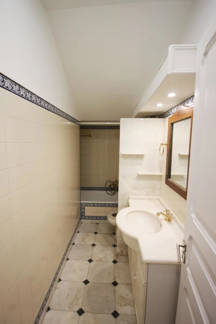 House With 3 Bedrooms in Algés, With Wifi - 1 km From the Beach