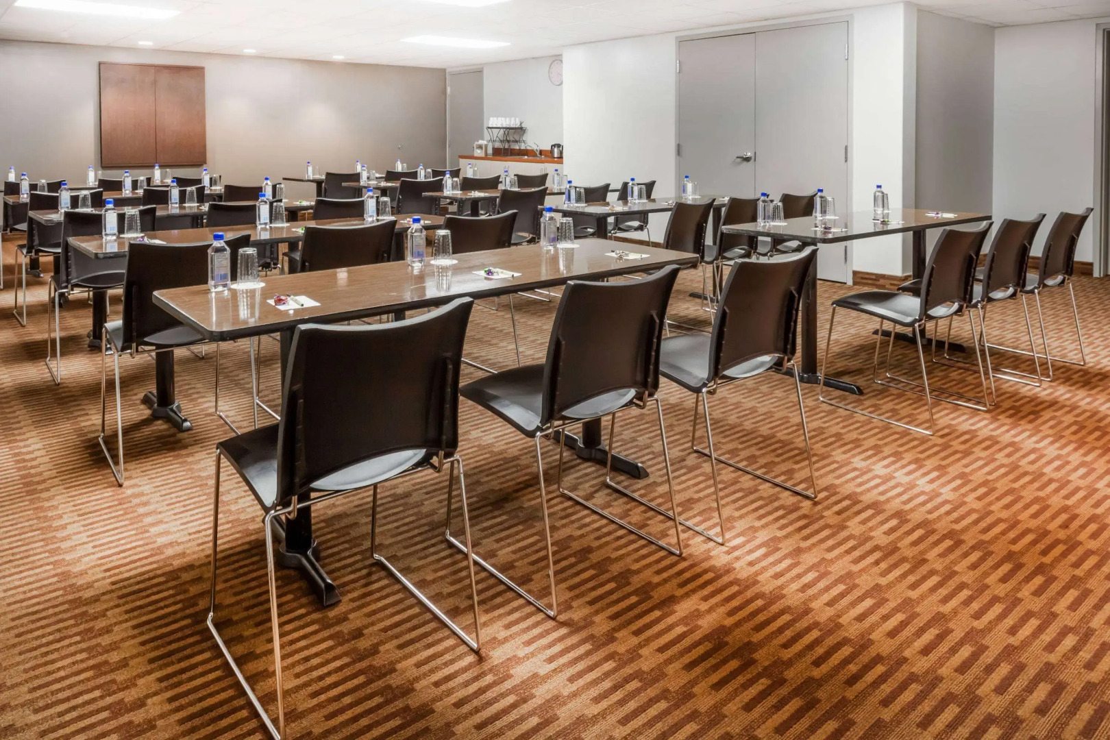 Super 8 by Wyndham Peterborough