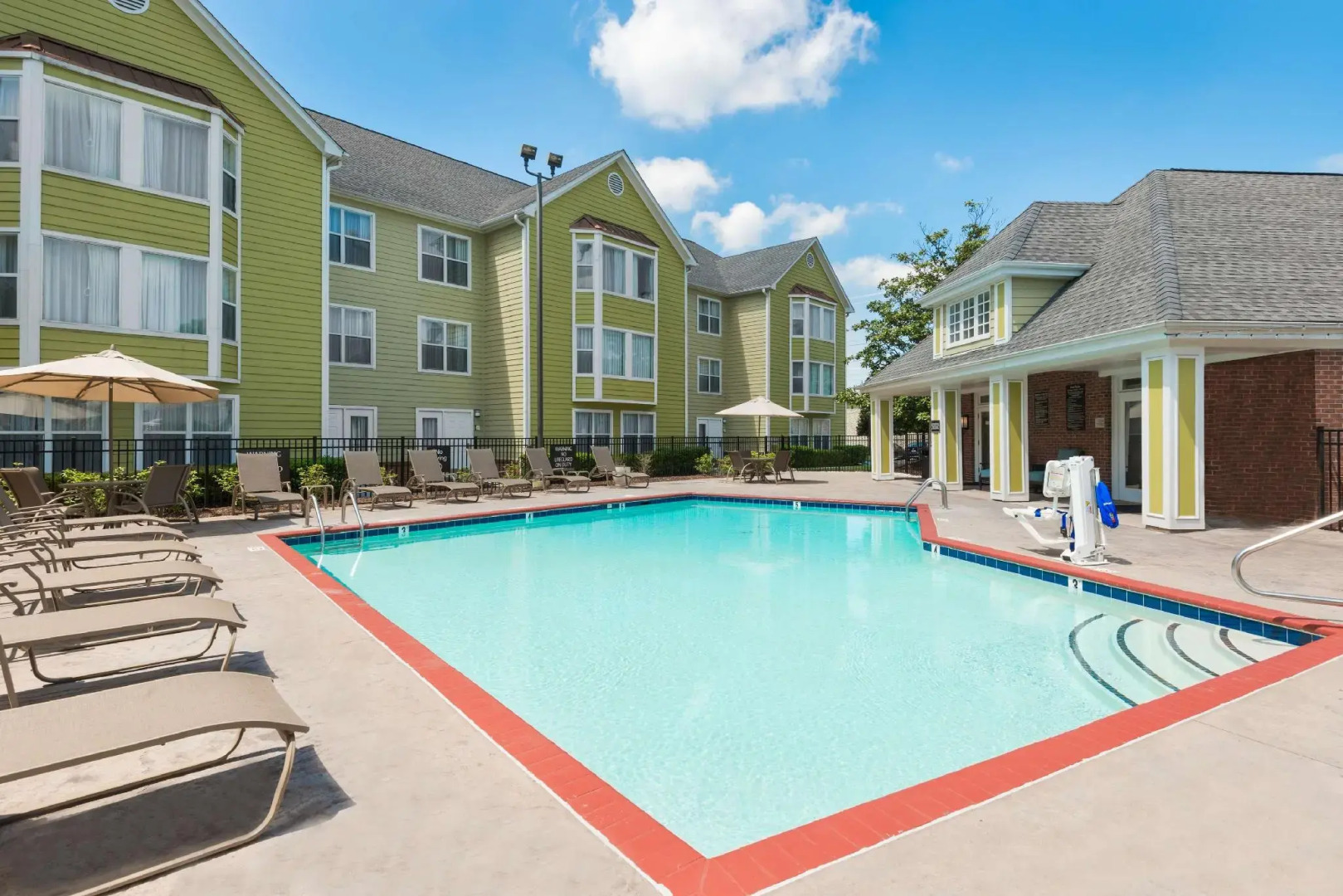 Homewood Suites by Hilton Charlotte North-Univ Research