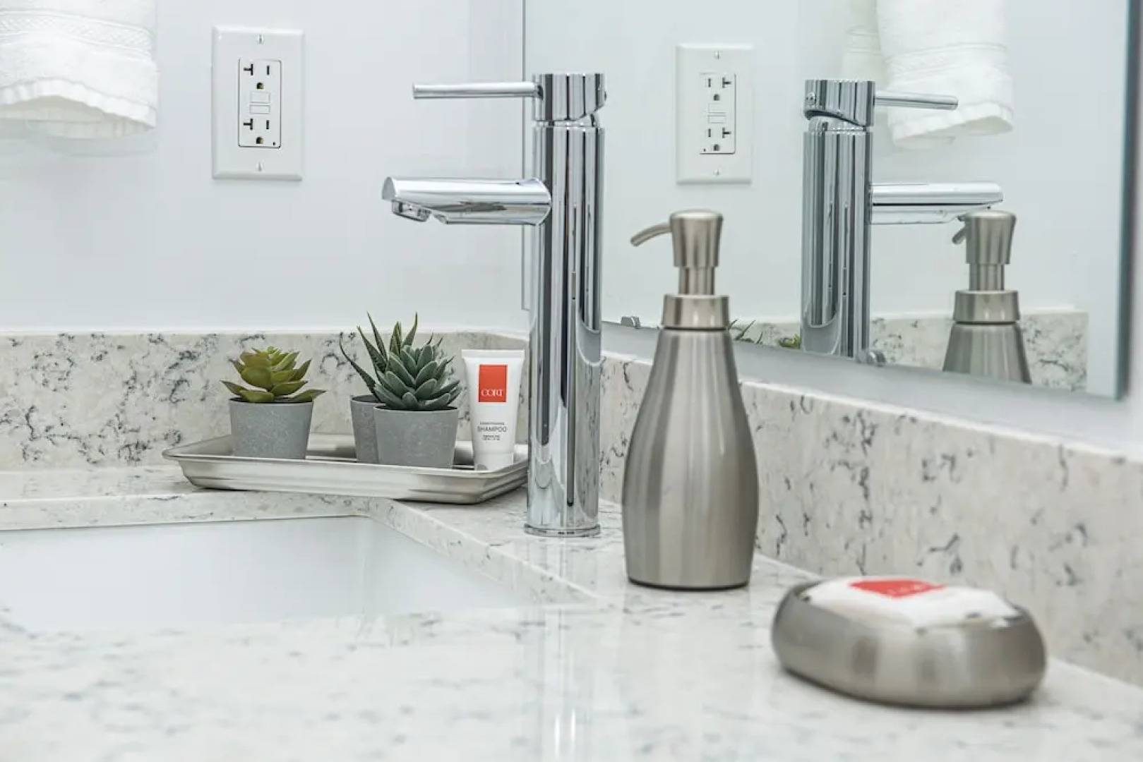 Park Avenue Suites by Barsala