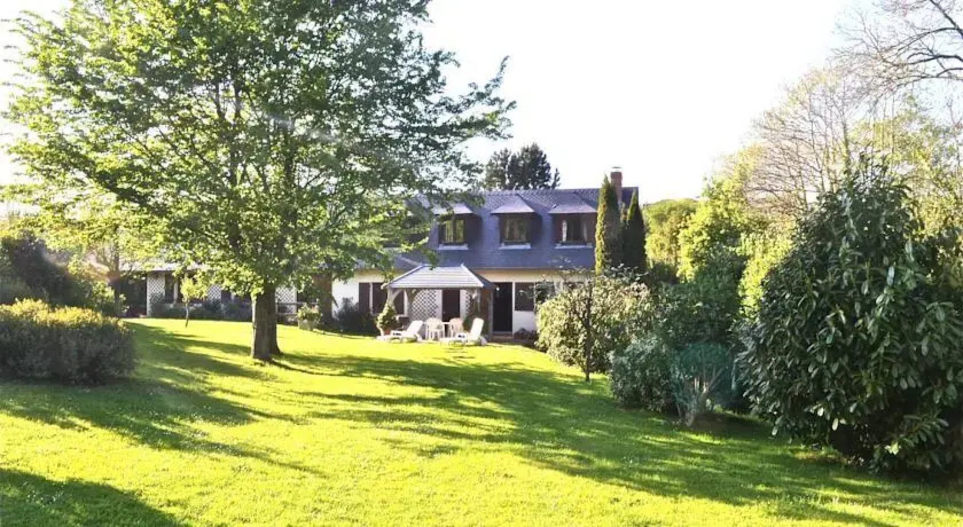 LAtelier du Petit Chemin qui Sent la Noisette