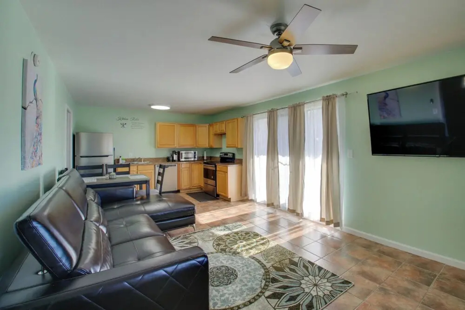 Hot Springs Condo w/ Lake Access & Boat Dock!