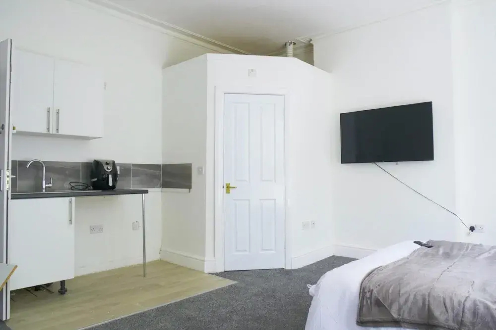 Cosy & Modern 1 Bed Studio