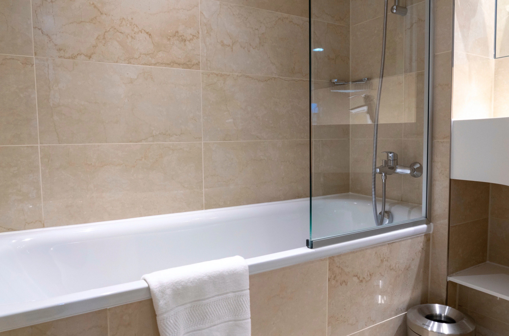 Nash Suites Airport Hotel