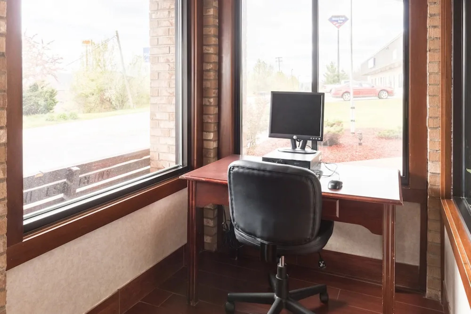 Quality Express Inn & Suites Mineral Wells