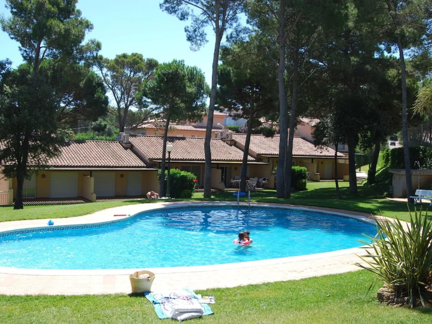 Beautiful Holiday Home With Dishwasher at 900m. From the sea