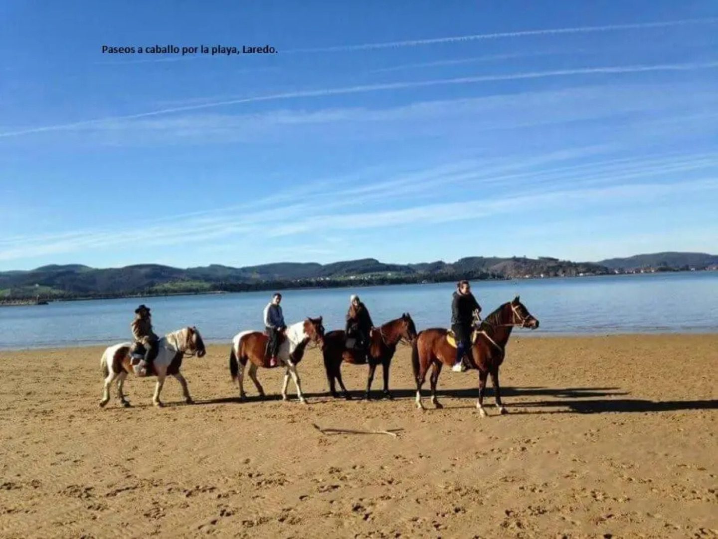 CHALET en Laredo cerca de la playa.