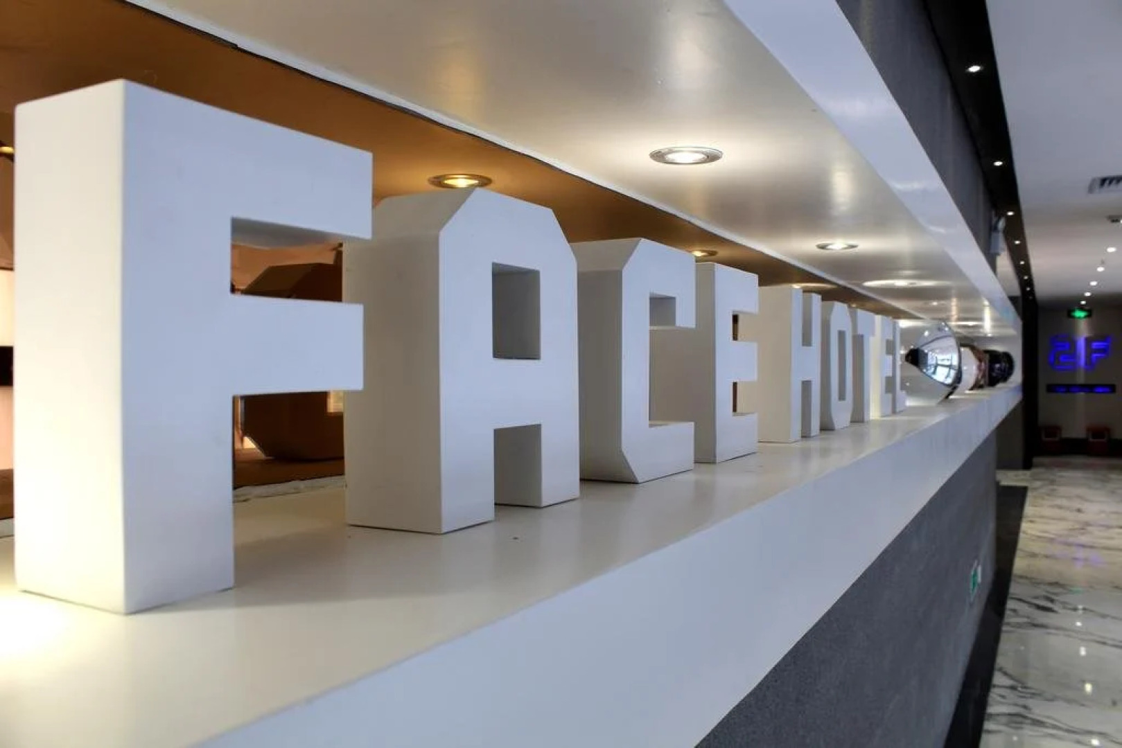 Shunde Lecong Face Hotel