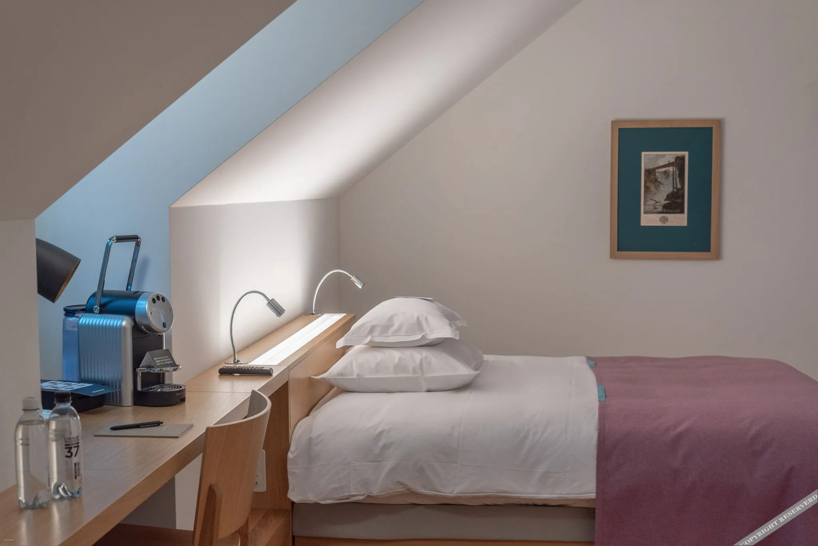 Отель Caspar Swiss Quality