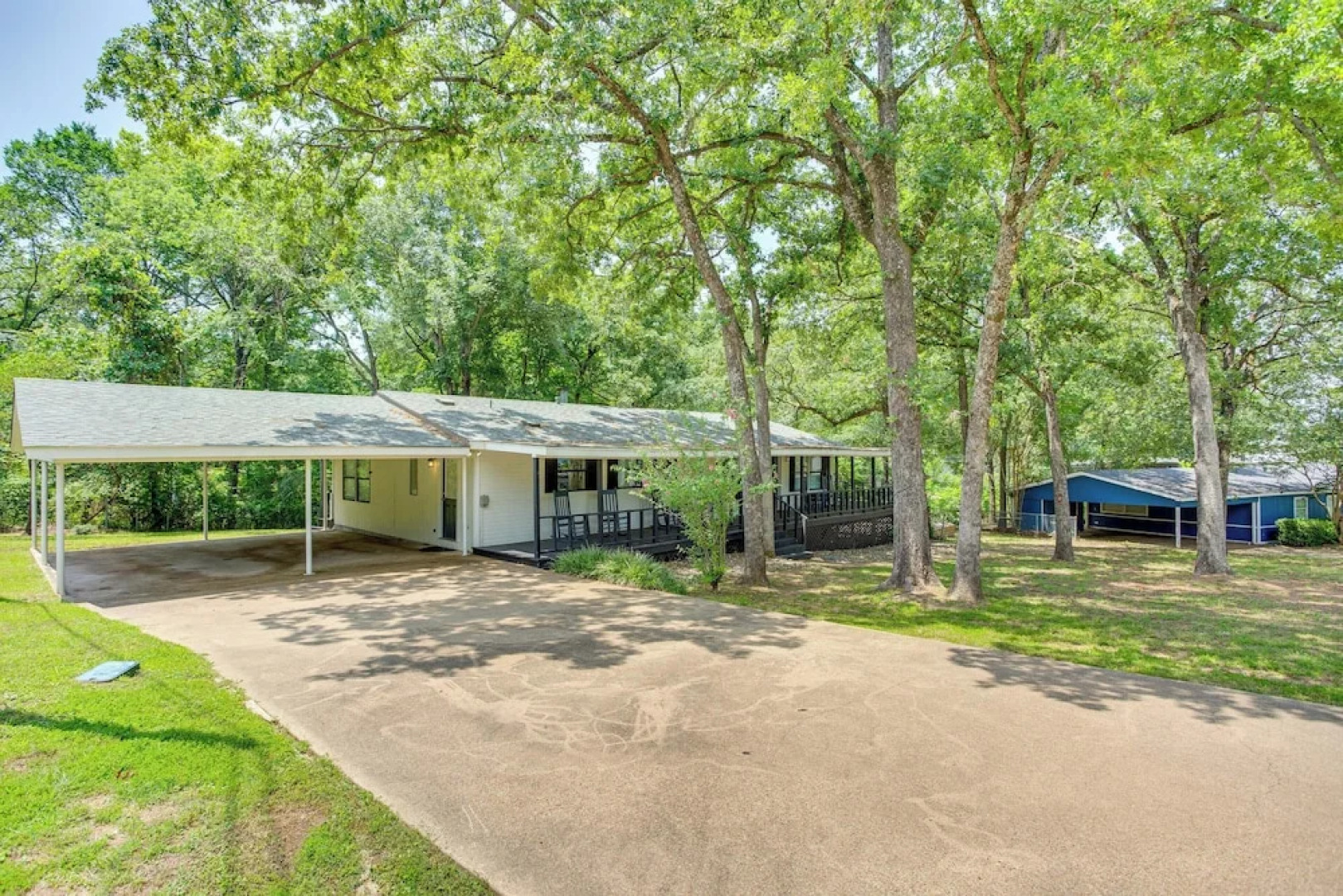 Lake View & Decks: Pet-friendly Mabank Home