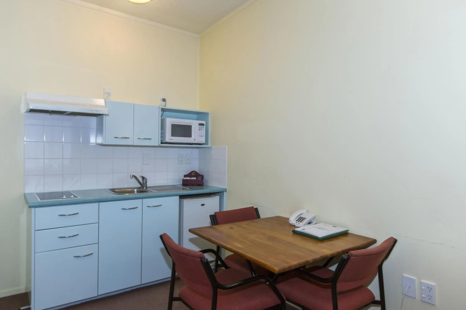 Asure Fernhill Motor Lodge