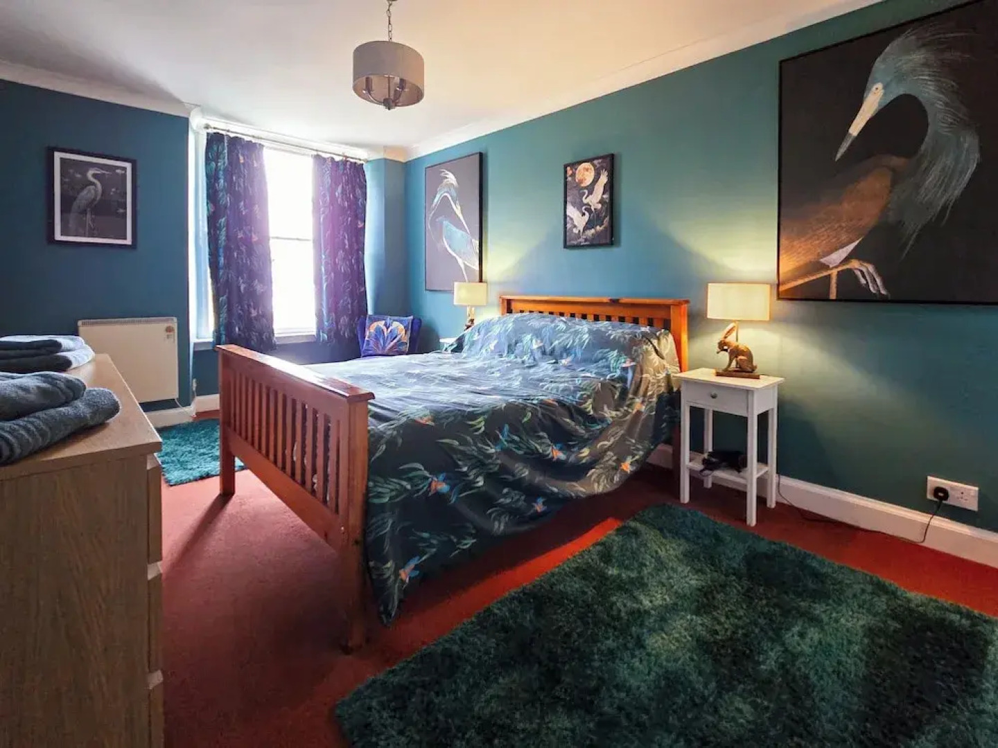 2 Bed House - Sleeps 4 - Pets - Parking - Wifi