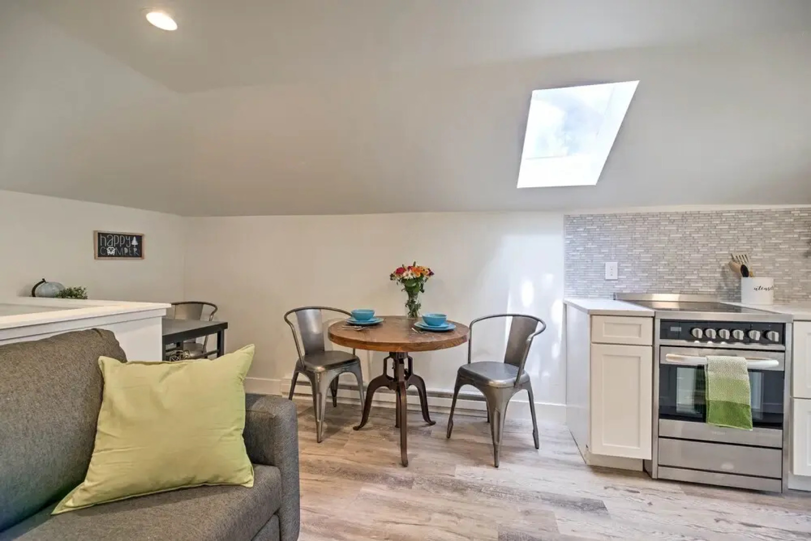 Dtwn Golden Apt < 9 Mi to Red Rocks Amphitheater!