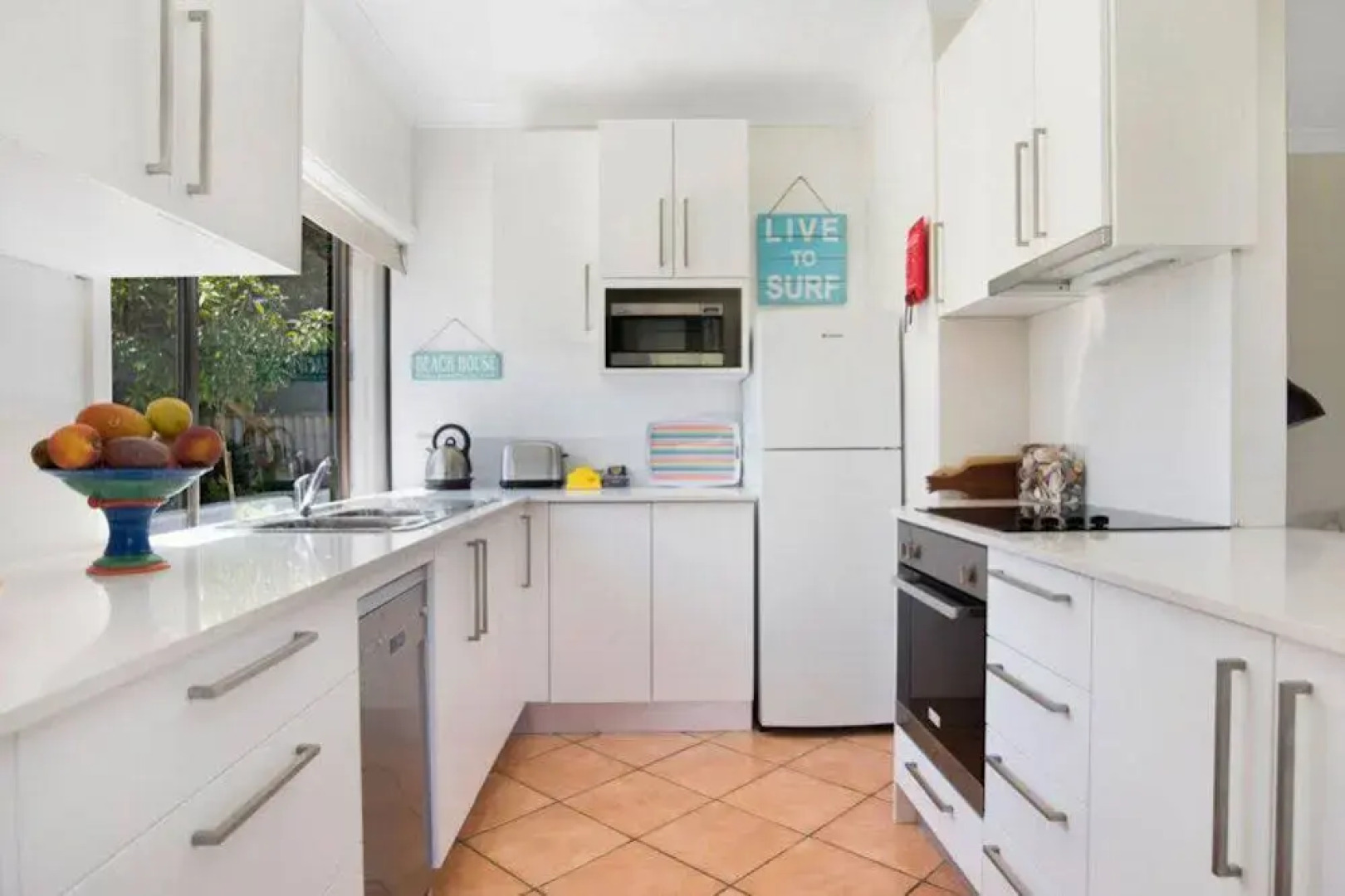 Cronulla Beach House Bed And Breakfast