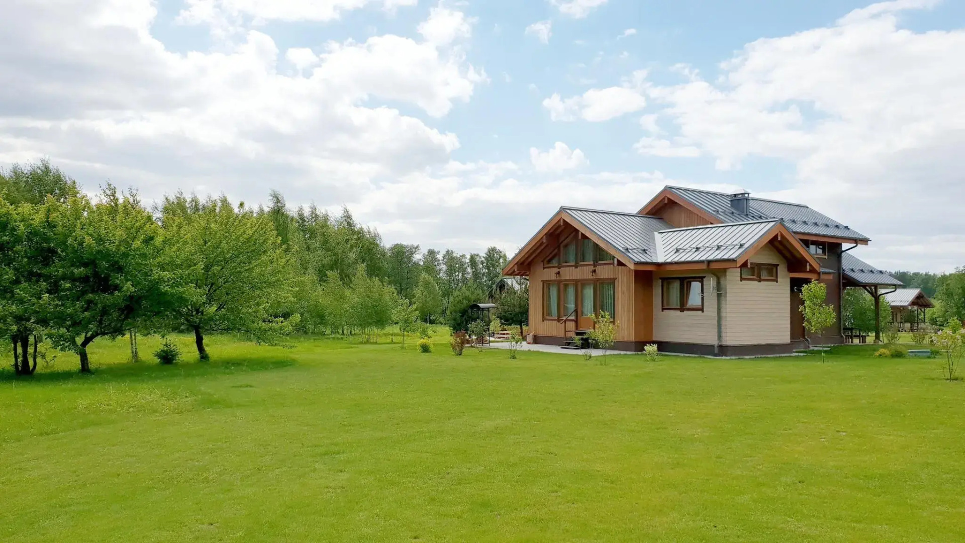 Коттедж А8 на базе отдыха Новинки Парк