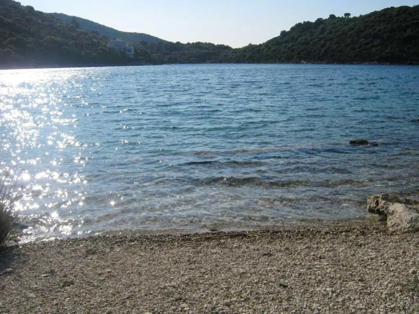 Apartment with 3 bedrooms in Zrnovo with wonderful sea view shared pool furnished balcony 80 m from the beach