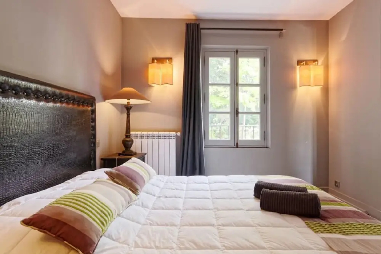 Ravel Private Apartment