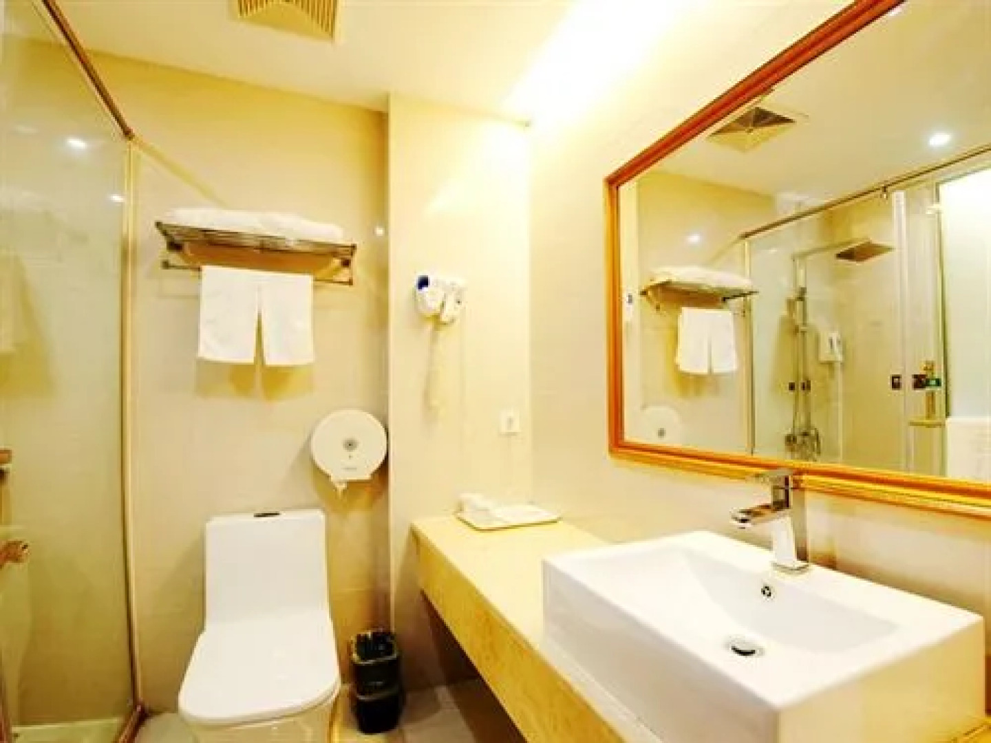 GreenTree Inn Ningbo Jiangbei Zhuangqiao Train Stn Exp Htl