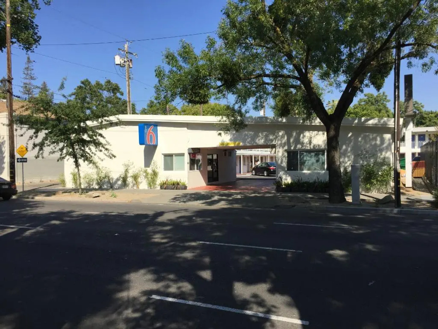 Travelodge by Wyndham Sacramento Convention Center