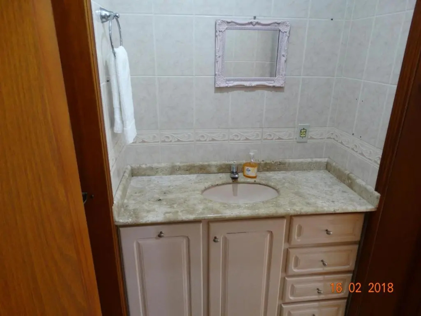 Pousada Casa Verde - quartos individuais - smart tv 32 - e banheiro privativo