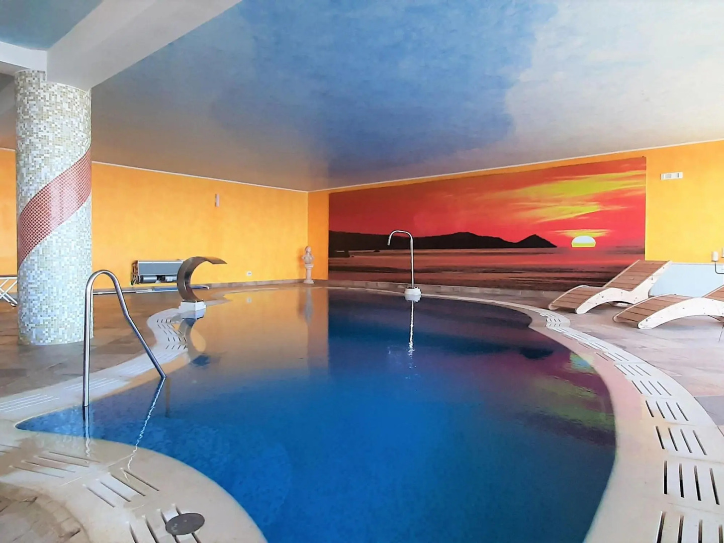 Divine Holiday Home in Giosa Marea with Sauna and Jacuzzi