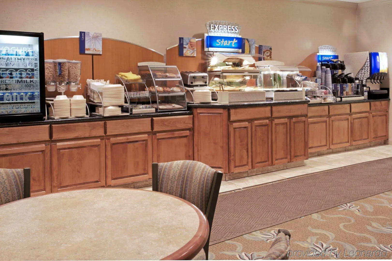 Holiday Inn Express Hotel & Suites Conroe I-45 North by IHG