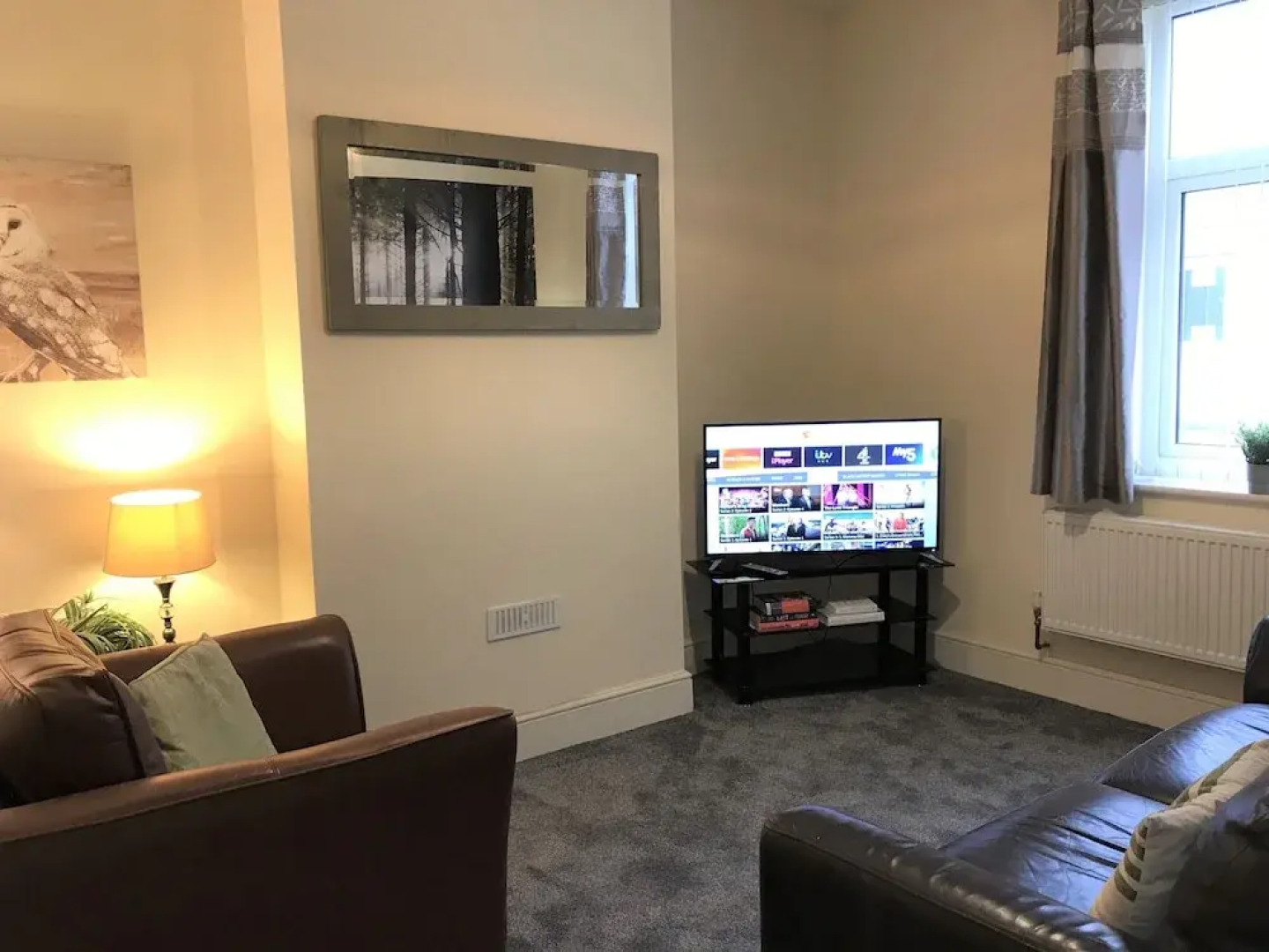 Welcoming Spacious 2-bedroom House in St Helens