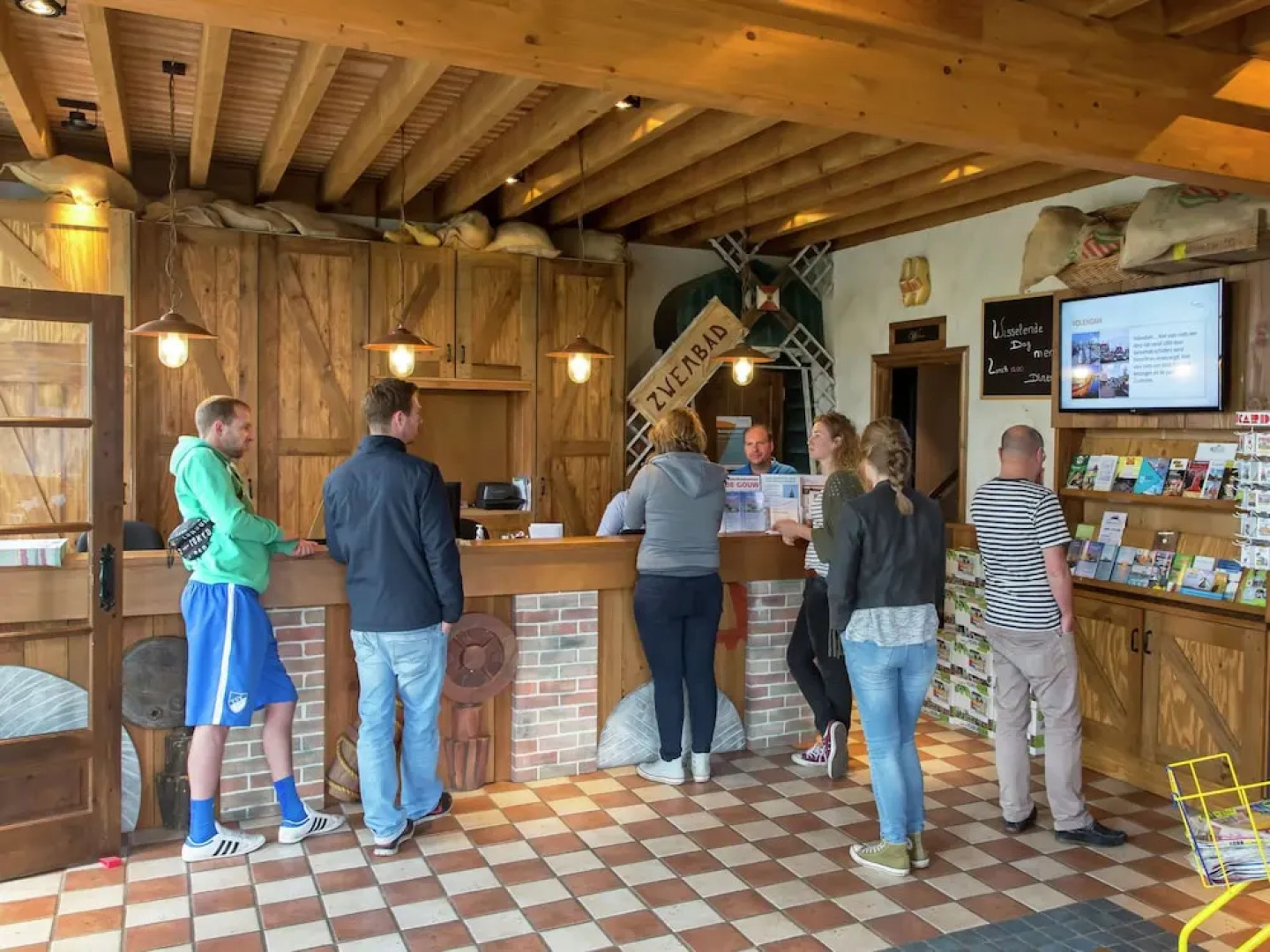 Family Getaway w/ Garden