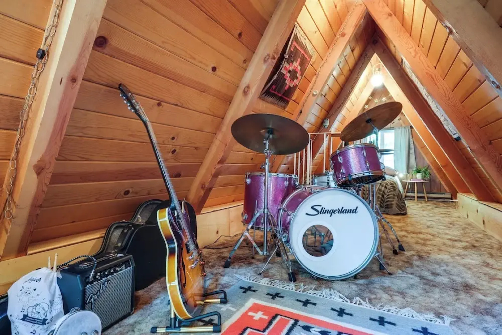 Decks, Grills + Fire Pit: Camp Connell Hideaway!