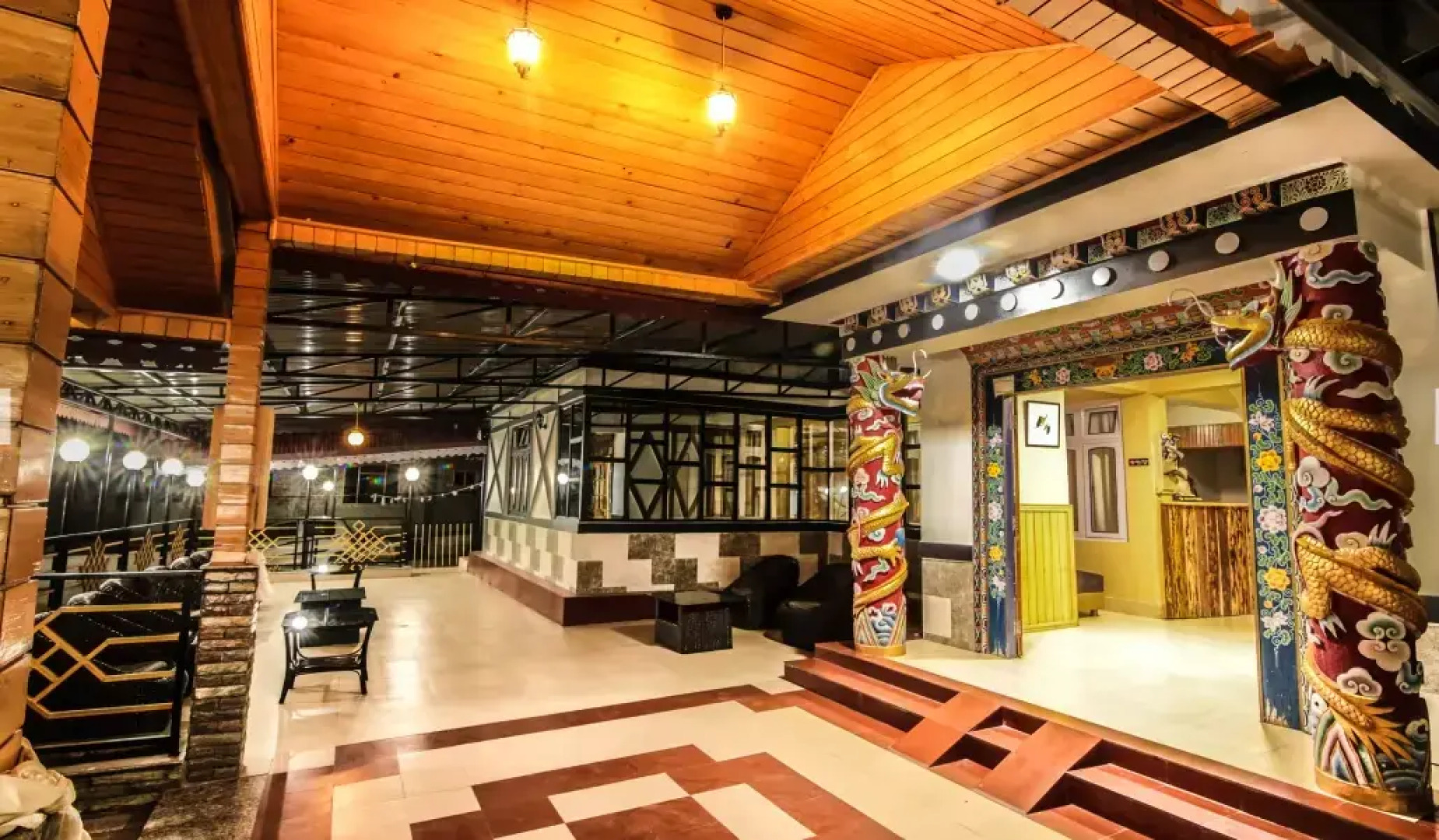 Etho Metho Hotel by RightClique