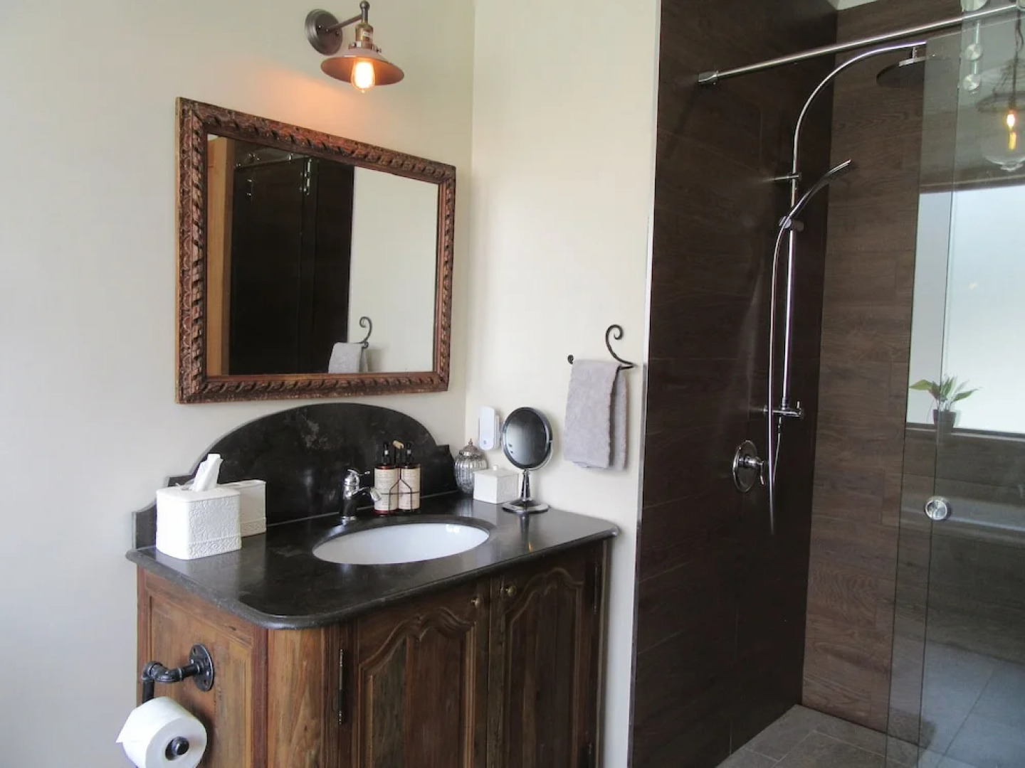 Redwood Valley B & B