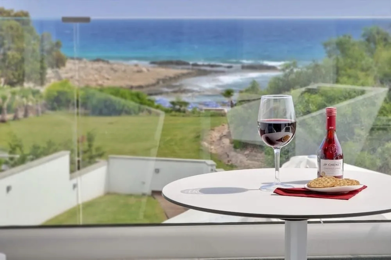 Sea Pearl Beachfront Elite Residences