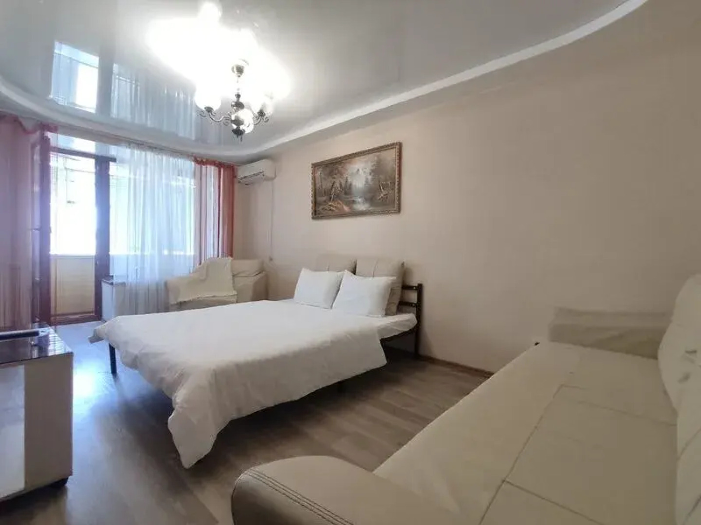 Апартаменты Сатин на площади Октября, д. 14