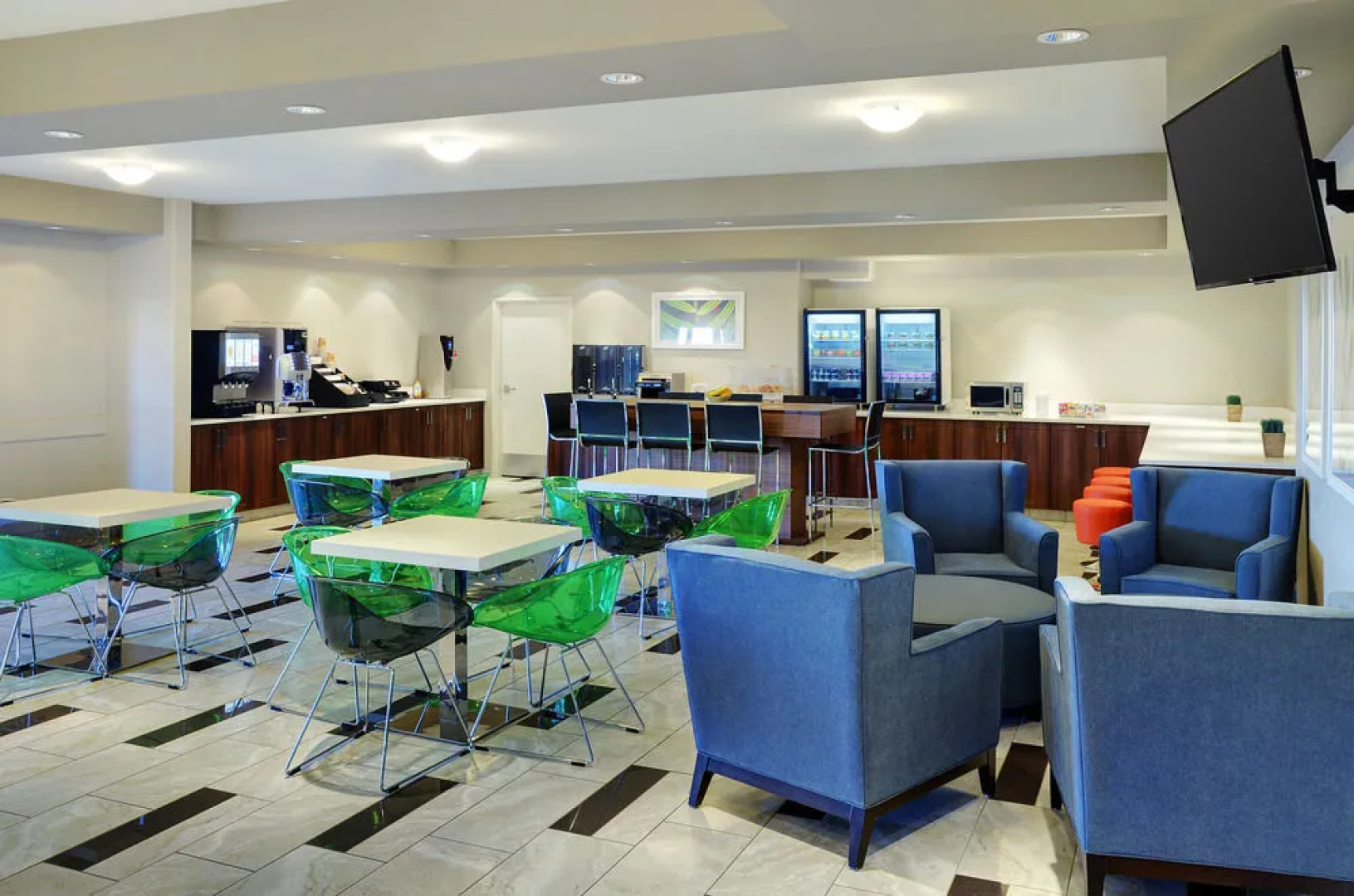 Hotello by Pomeroy Vegreville