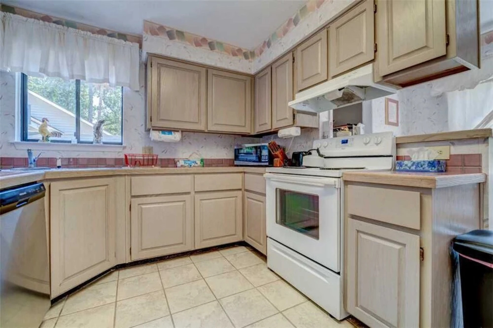 83 Kingston Dunes - Three Bedroom Home