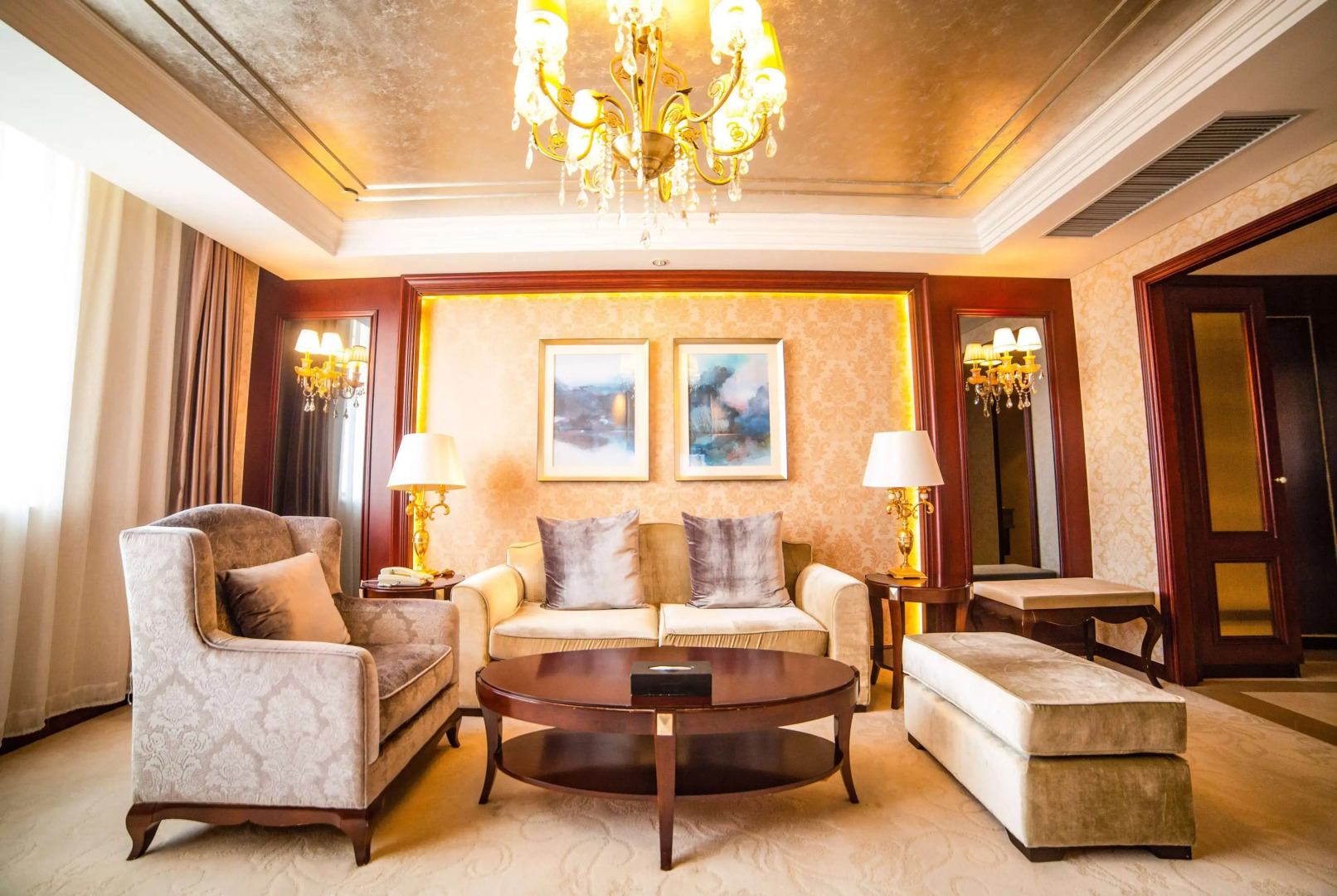 Howard Johnson by  Domando Plaza Wulanchabu